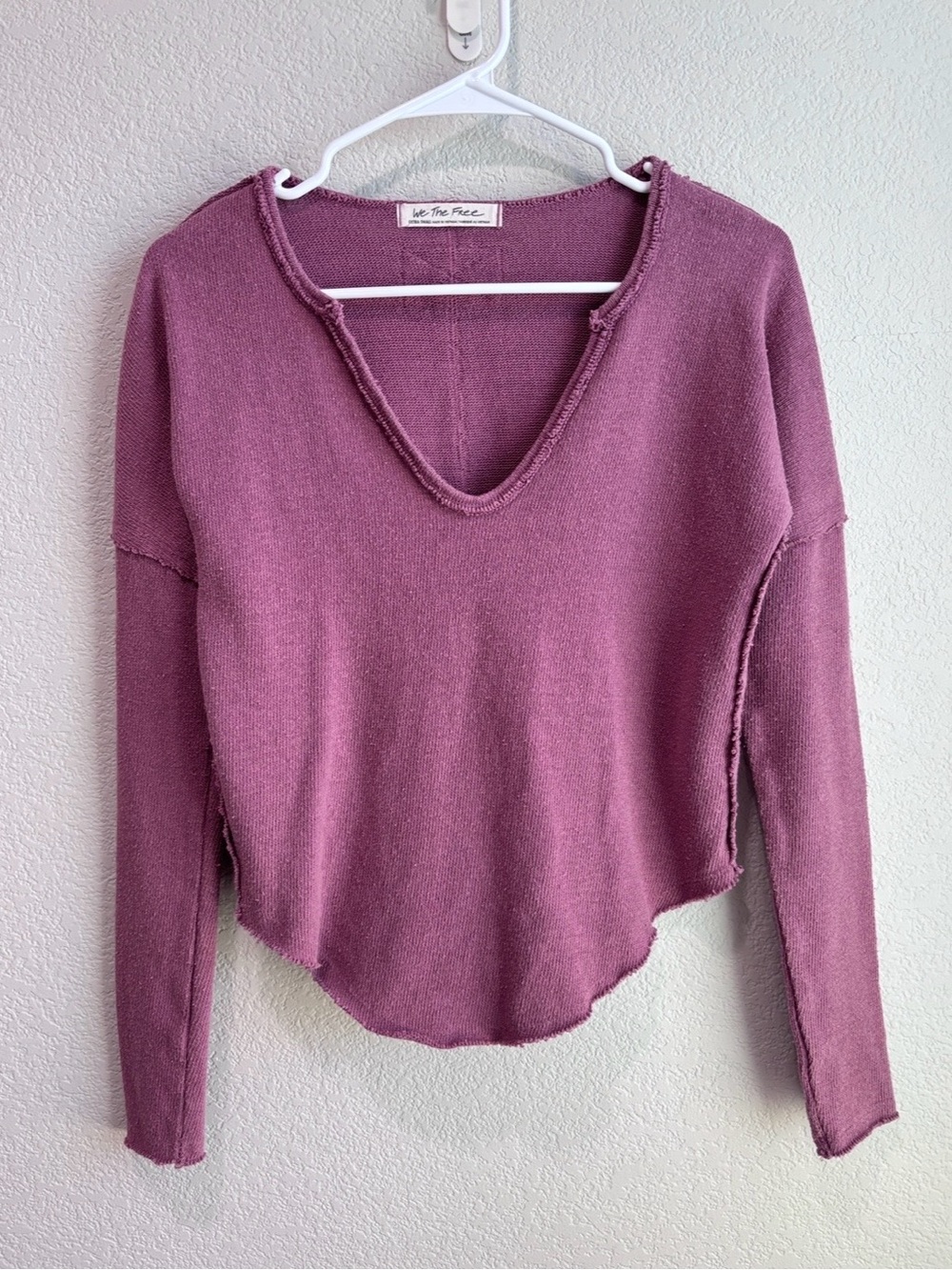 Free People We The Free Come & Get It V-Neck Long Sleeve Shirt Top Pink XS